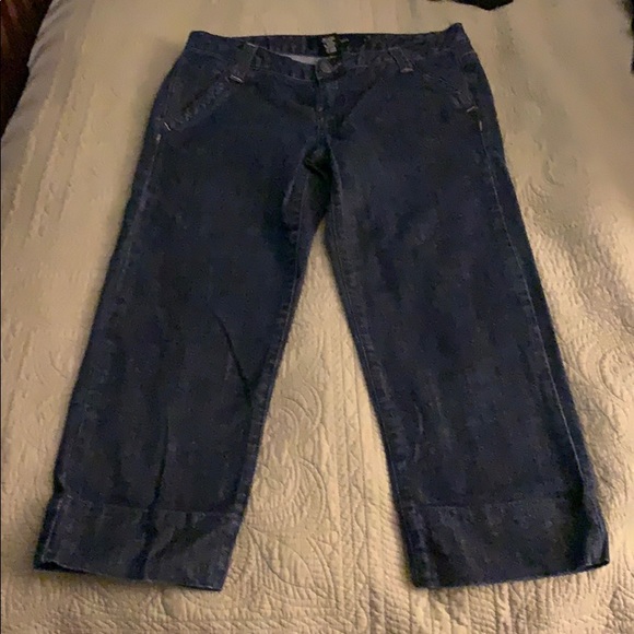 Calvin Klein Jeans Denim - Size 6 Calvin Klein denim capris